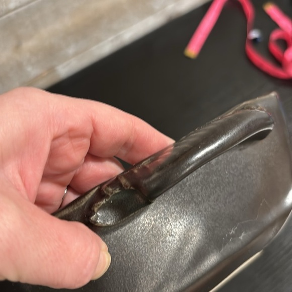 Studio pottery made casserole dish - Picture 5 of 9